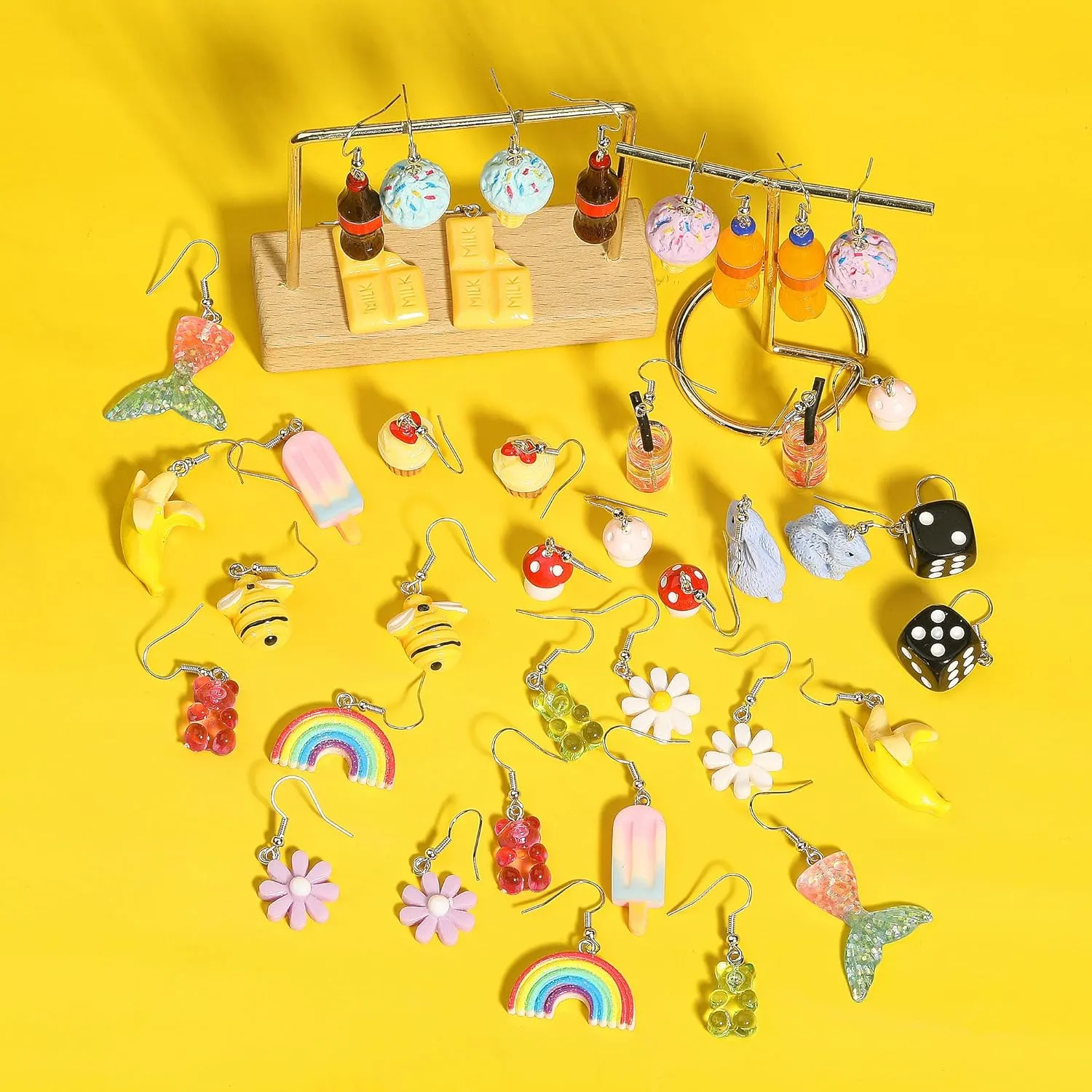 20 Pairs Weird Earrings Funny Earrings Gummy Bear Duck Water Bottle Fish Dinosaur Mushroom Butterfly Strawberry Dangle Earrings Set for Women