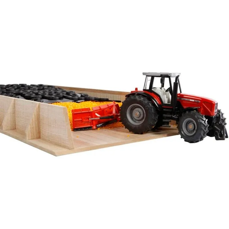 Kids Globe Farming Silo Trench Silage Pit 1:32 Scale