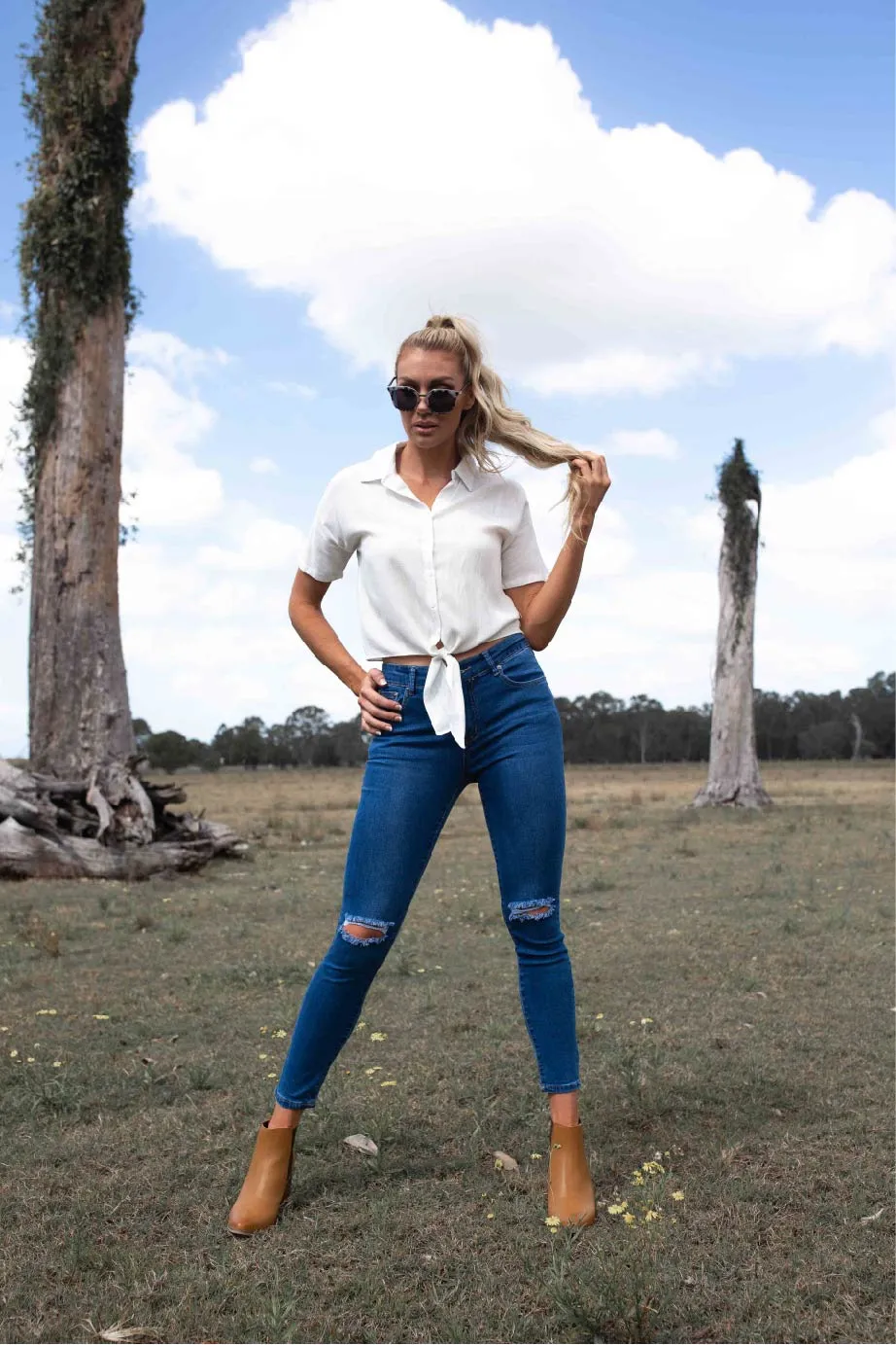 Rip knee Blue Denim