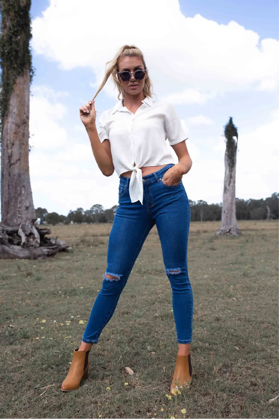 Rip knee Blue Denim