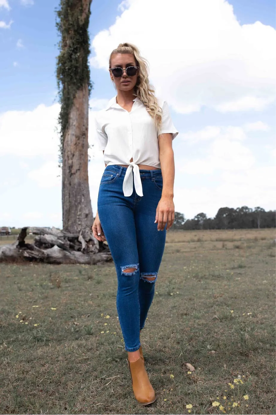 Rip knee Blue Denim