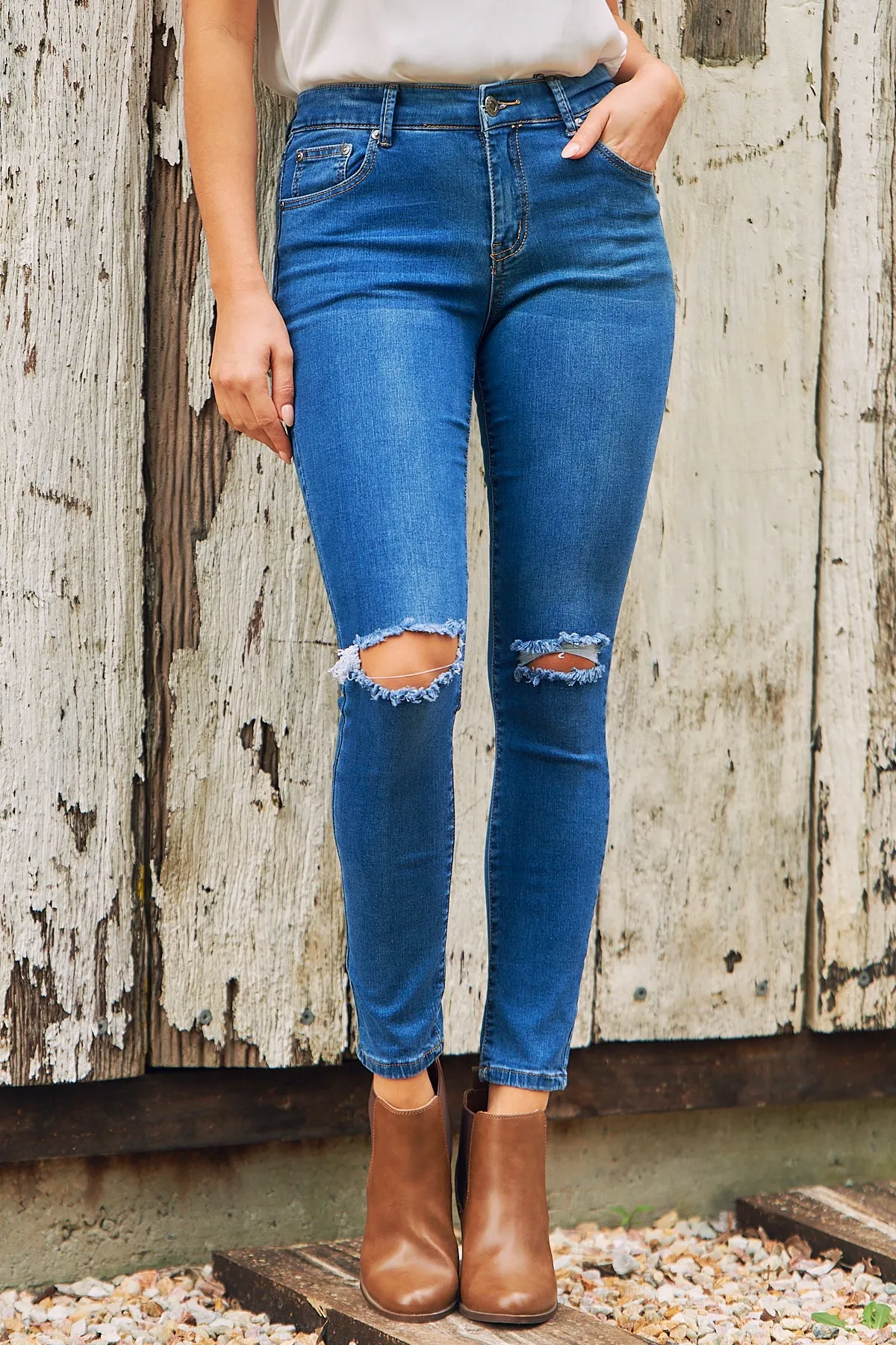 Rip knee Blue Denim