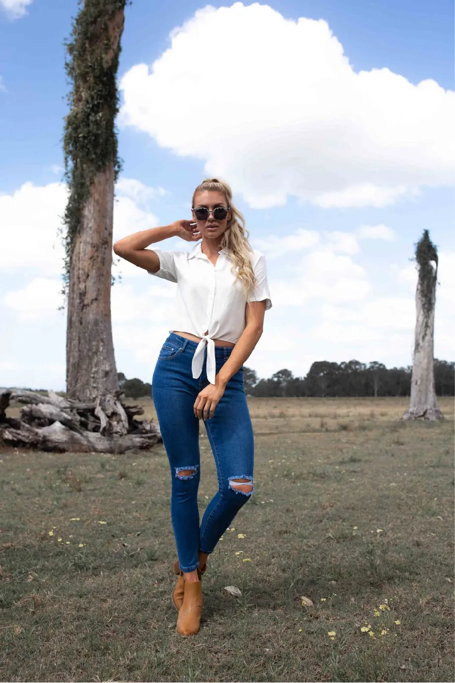 Rip knee Blue Denim