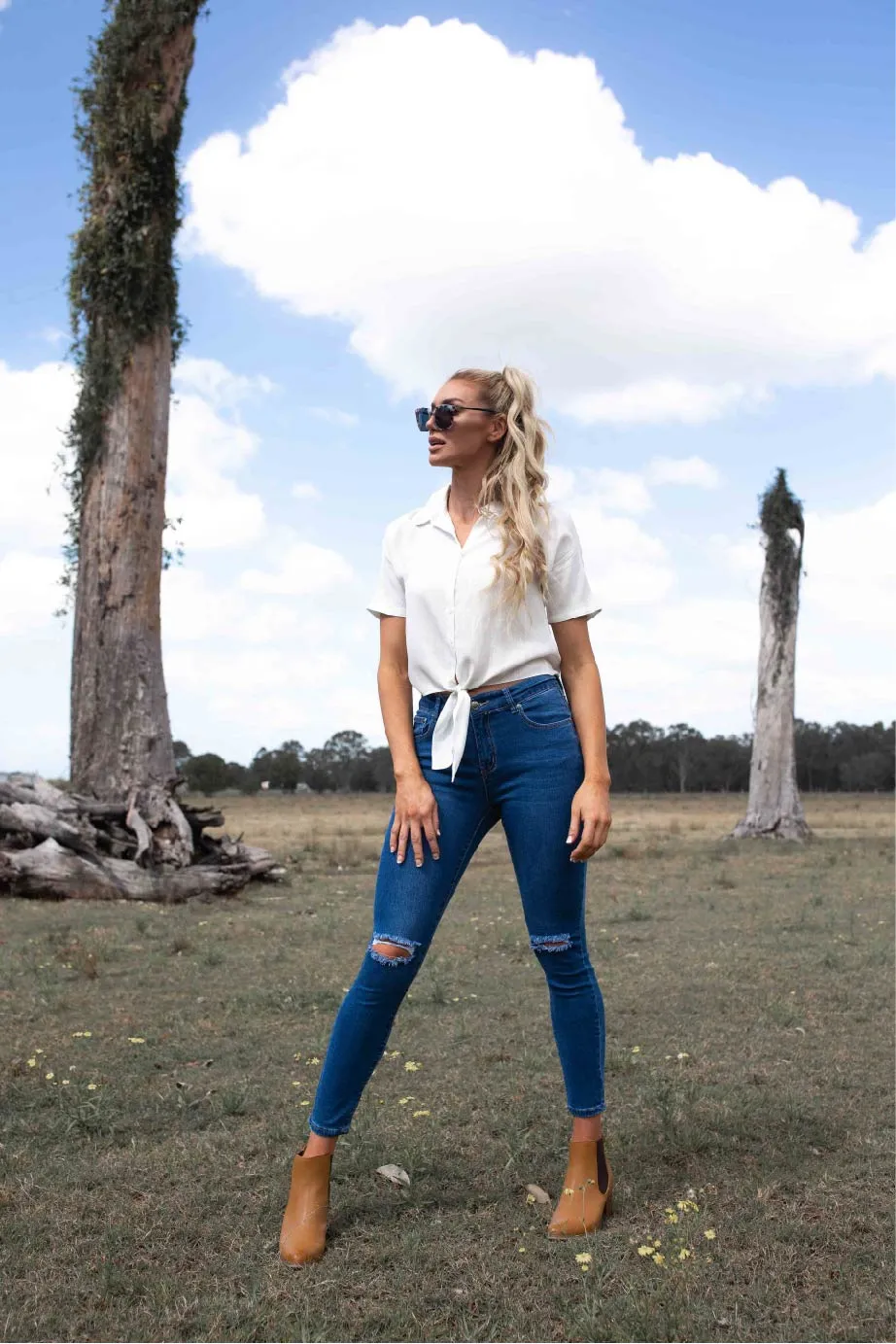 Rip knee Blue Denim