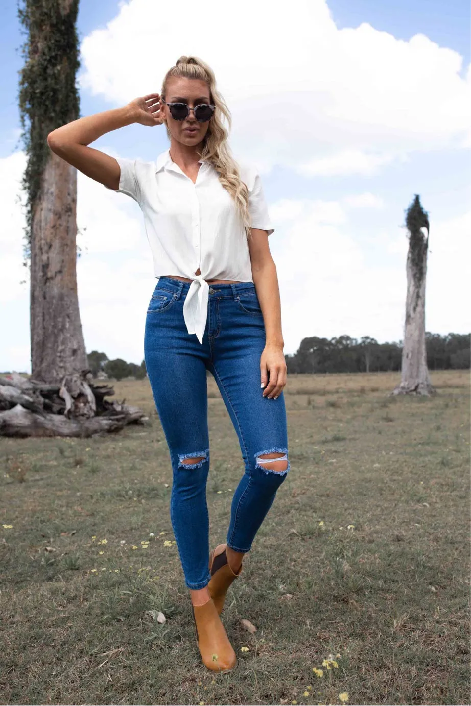 Rip knee Blue Denim