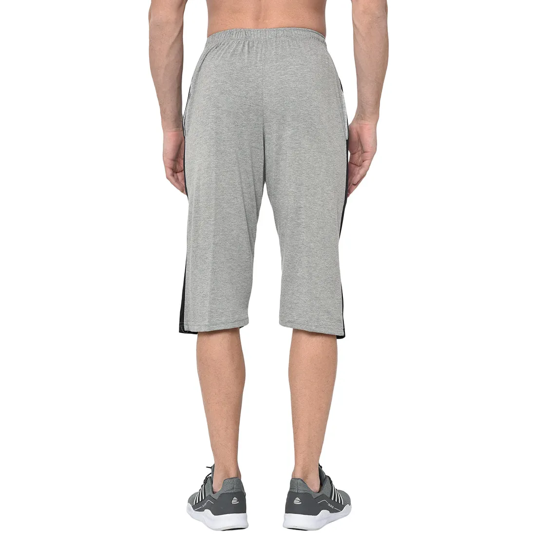 Vimal Jonney Cotton Blended Regular Fit Grey 3/4th Capri For Men