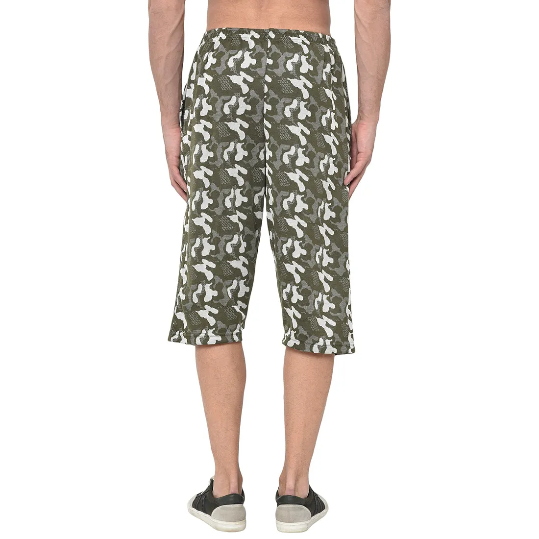 Vimal Jonney Cotton Blended Regular Fit Olive 3/4th Capri For Men