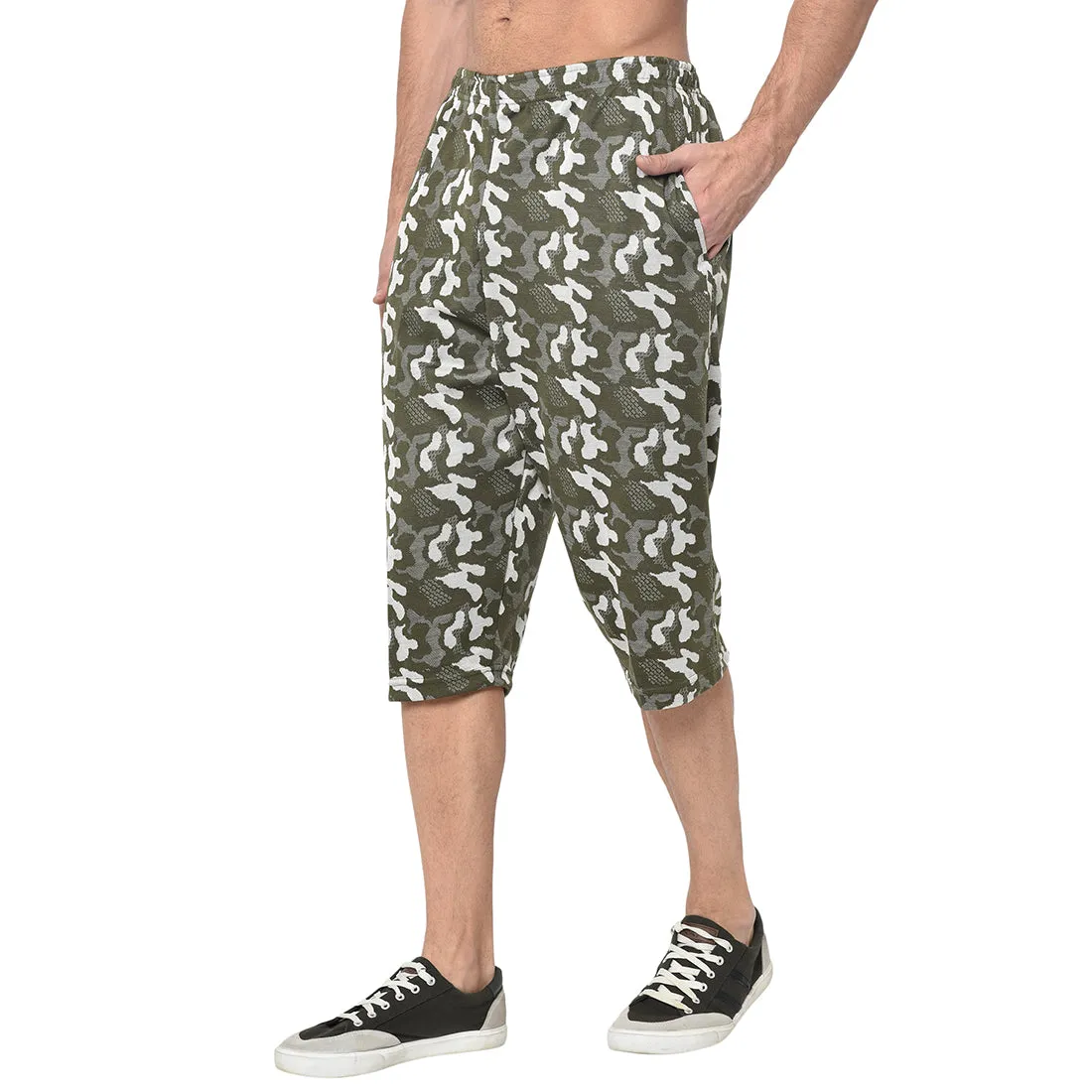 Vimal Jonney Cotton Blended Regular Fit Olive 3/4th Capri For Men